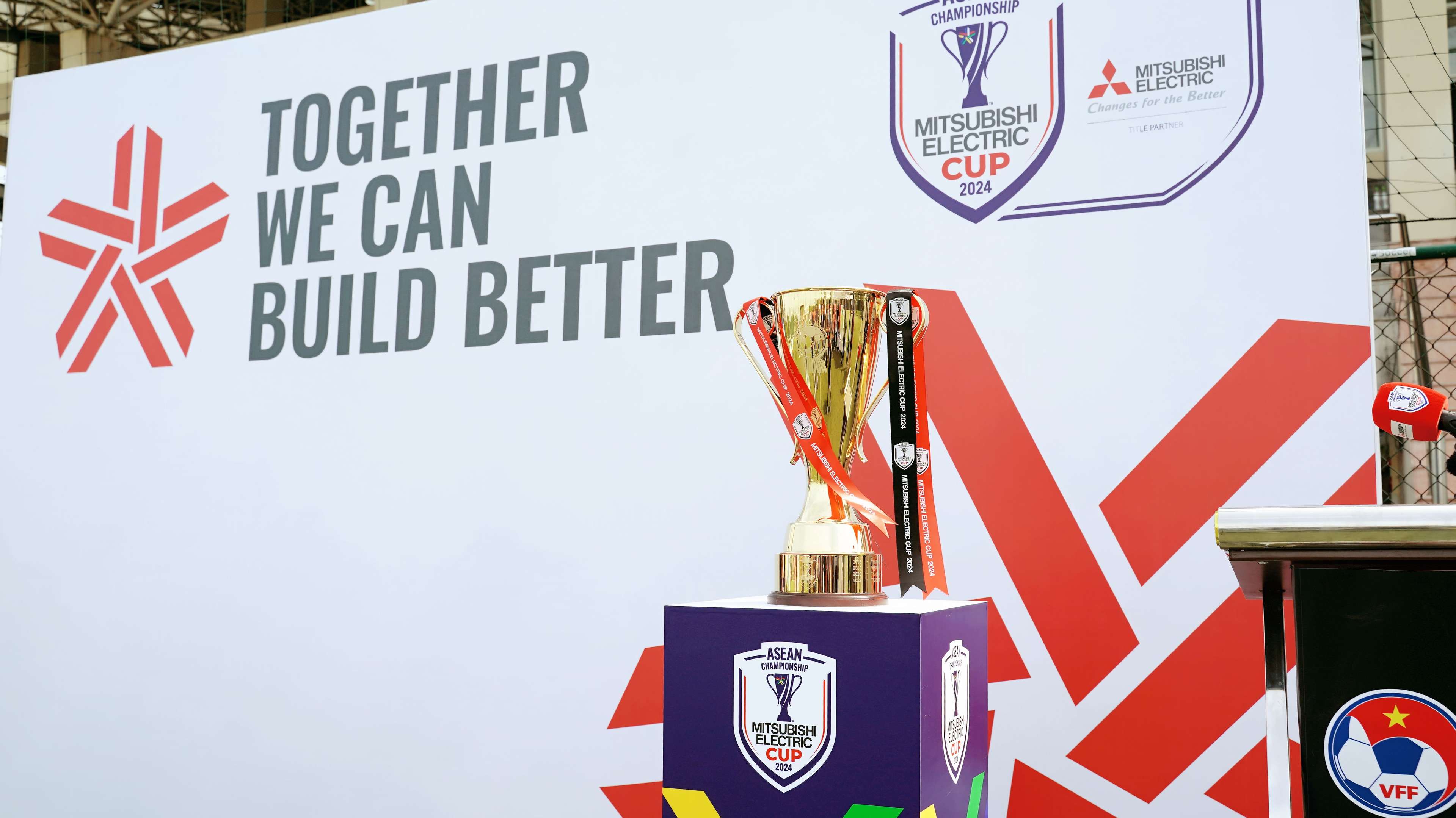 也是泰国足 也是泰国足